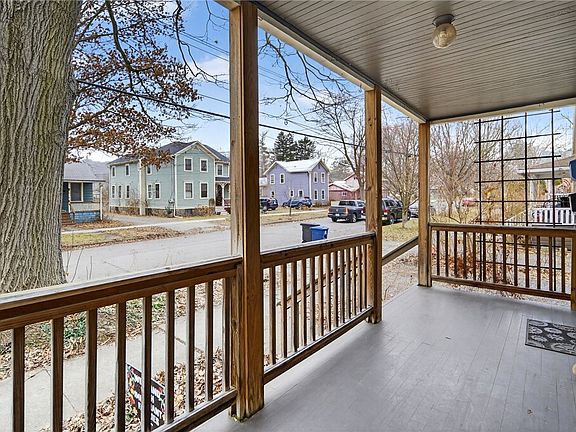 4th image of 312 2nd St