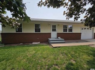 1907 15th Ave S, Clinton, IA 52732