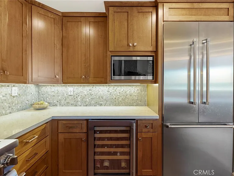 412 Acacia Ave #1/2 — Photo 4