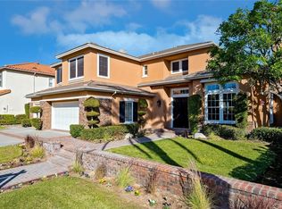 1042 S Sunstream Ln, Anaheim, CA 92808