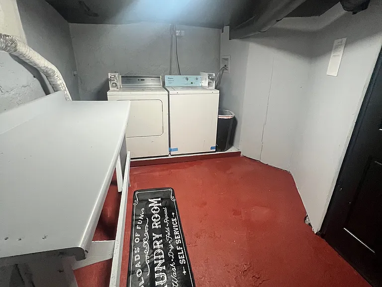 141 Lexington Ave #1 — Photo 18