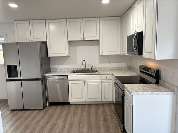4th image of 387 Mqs Ln