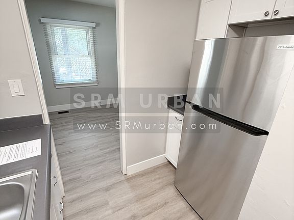 4th image of 2153 2nd Ave