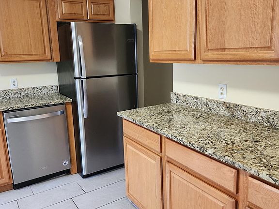 5th image of 4118 Bush Lake Dr