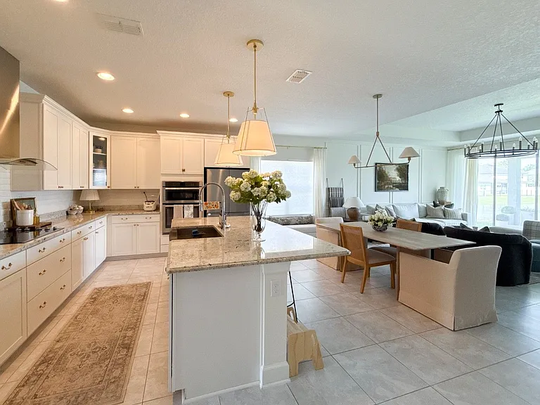 671 Charter Oaks Blvd — Photo 10