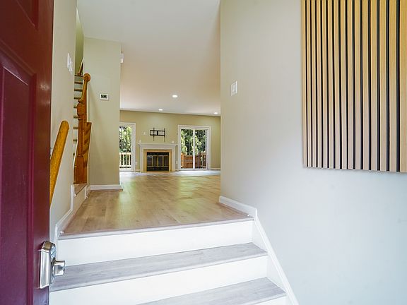 3rd image of 6357 English Ivy Way