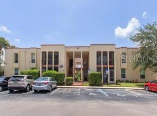 546 Orange Dr APT 11, Altamonte Springs, FL 32701
