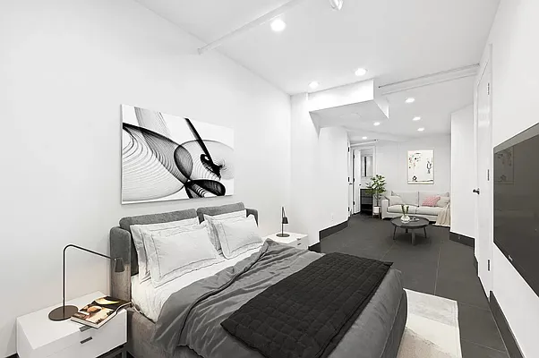 Rented by Dynamik Realty | media 25