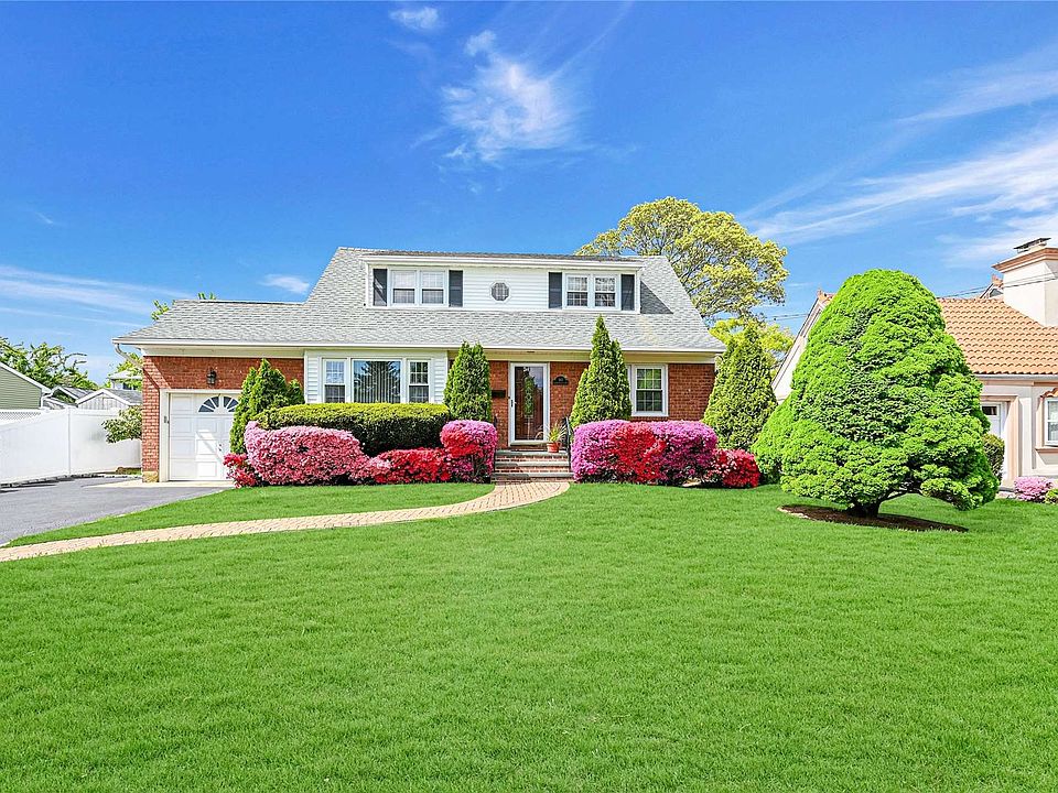 183 Commonwealth Avenue, Massapequa, NY 11758 Zillow