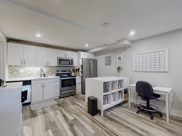 84 Wiley Ave #LOWER LEVEL — Photo 5