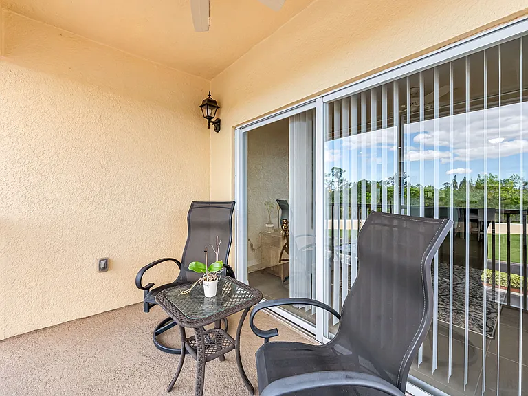 13180 Bella Casa Circle 379 — Photo 22