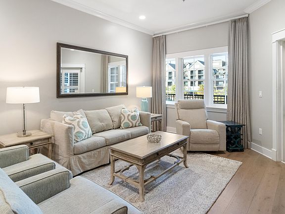 2nd image of 100 Matthew Blvd Unit 313