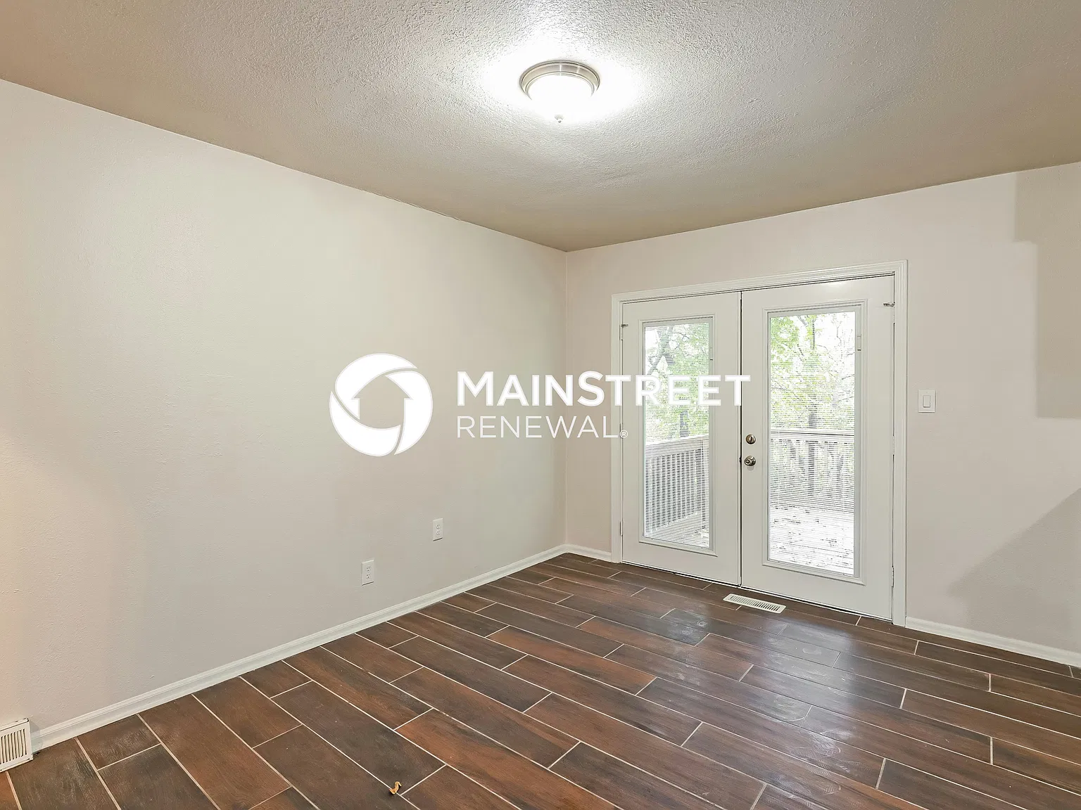 930 Josela Ct — Photo 4