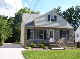 15218 Corkhill Rd, Maple Heights, OH 44137