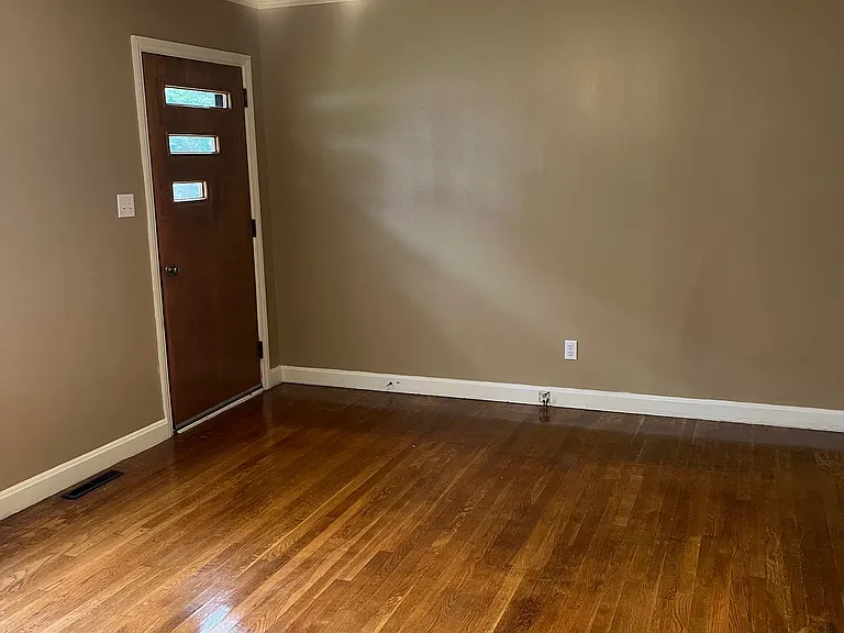 710 S Dale Ave — Photo 12