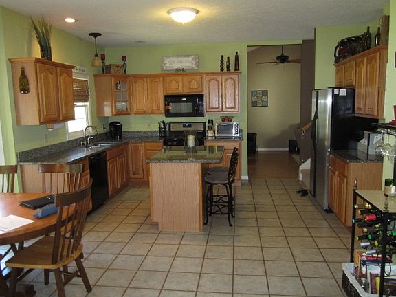 5th image of 53478 Pine Brook Dr