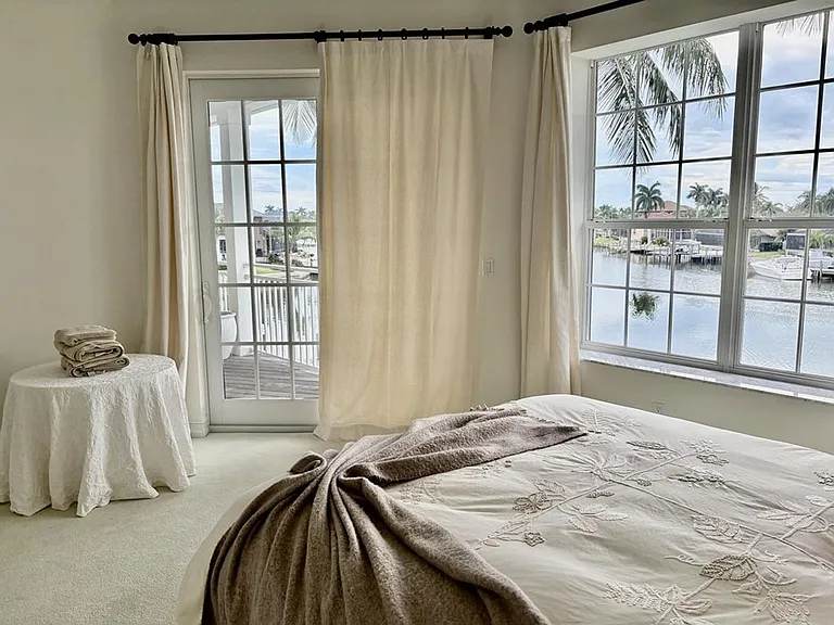 1627 Barbados Ct — Photo 29
