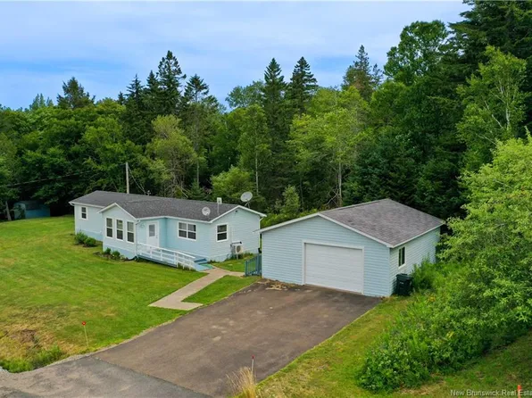 49 Pumpkin Hill Rd, Hampton, NB E5N 7B7