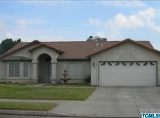 320 Riviera Dr, Lemoore, CA 93245