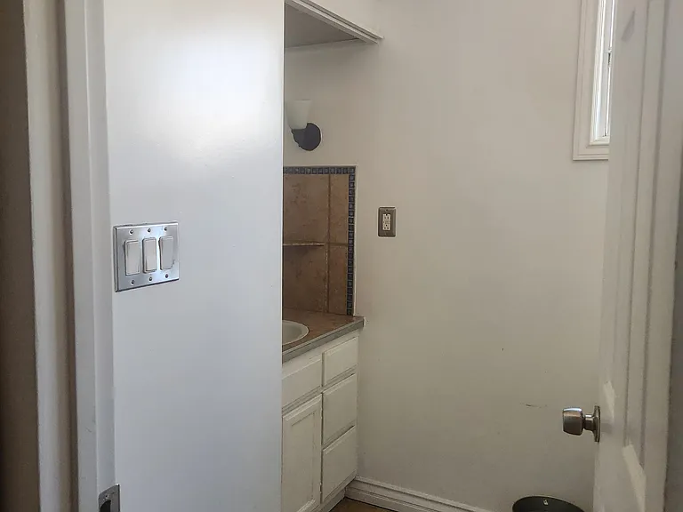 4312 Walton Ave #1 — Photo 10
