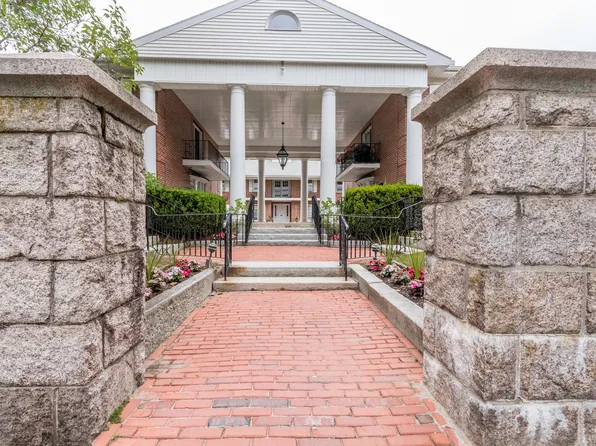 177 Pine Street #1E, Portland, ME 04102