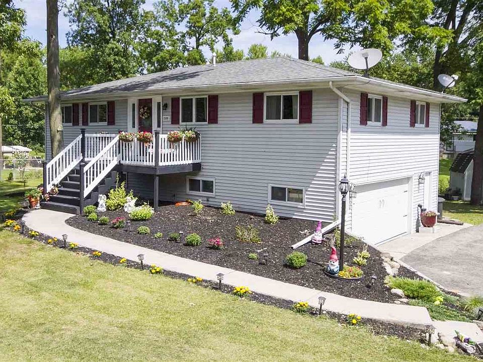 1st image of 2509 Deerwood Dr