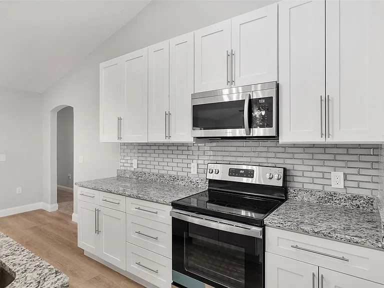 4181 SW 111th Pl — Photo 8