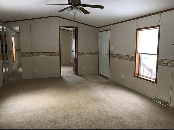4th image of 63 Village Green Rd