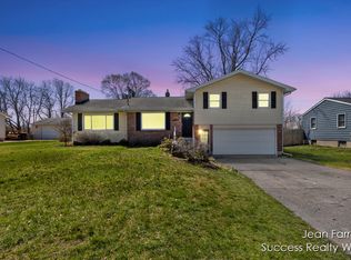 1470 Winifred St, Jenison, MI 49428