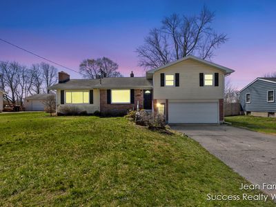 1470 Winifred St, Jenison, MI, 49428