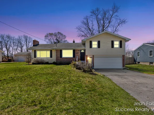 1470 Winifred St, Jenison, MI 49428