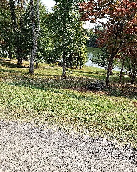 2nd image of Scenic Lakeview Dr