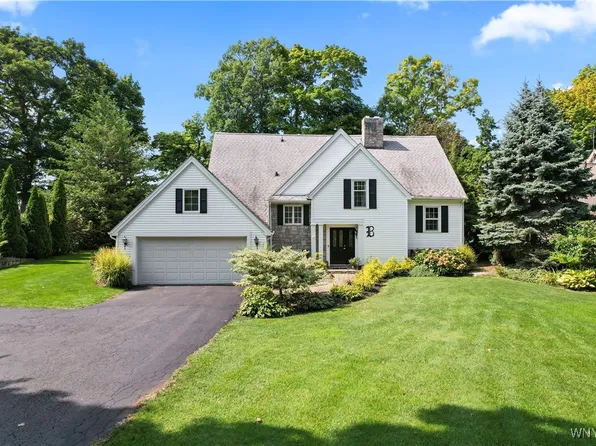 925 River Rd, Youngstown, NY 14174