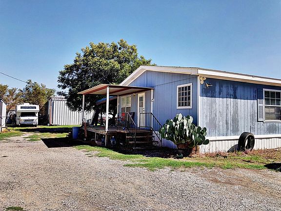 3rd image of 12715 Avenue L
