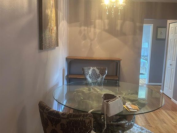 5th image of 35 Knox Ter APT 2C