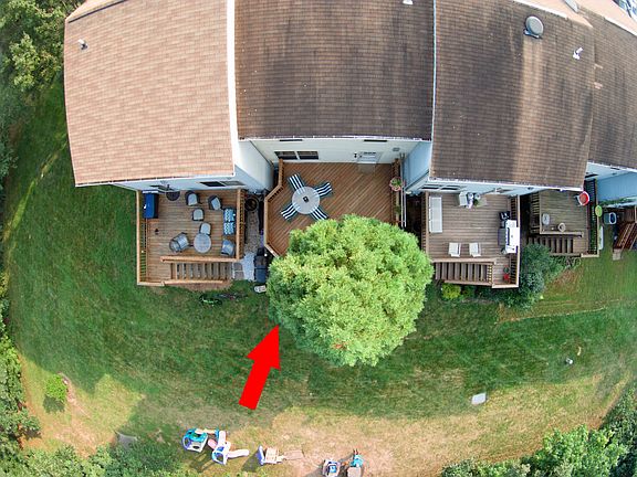3rd image of 6813 Malton Ct