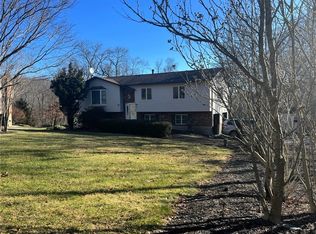 31 Great Bear Rd, Holmes, NY 12531