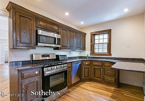 5th image of 7559 Kessel St