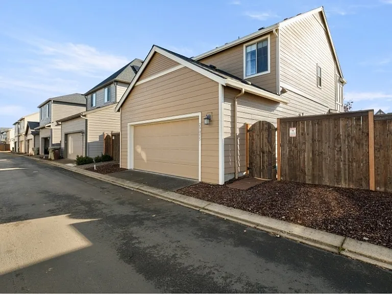 29055 NW Fair St — Photo 8