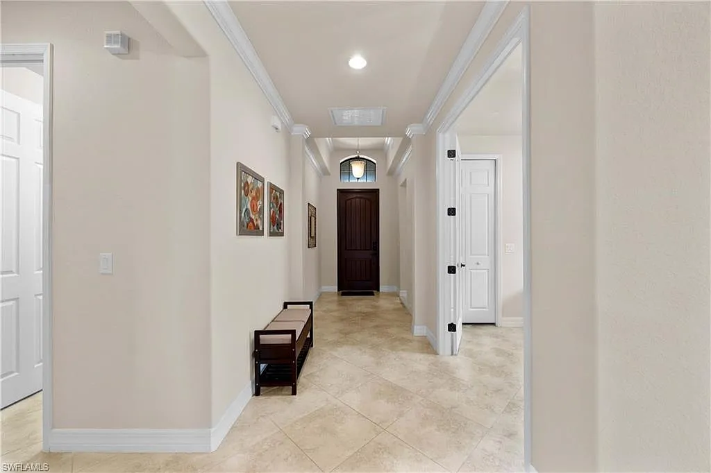 3 bed, 3.0 bath, 2035 sqft, $17,500 — Photo 4