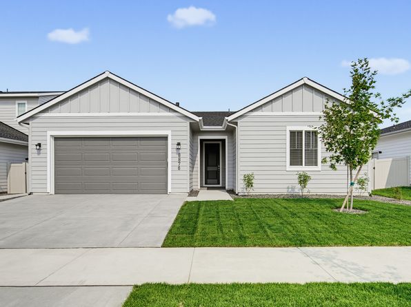 8876 W Tamworth Dr