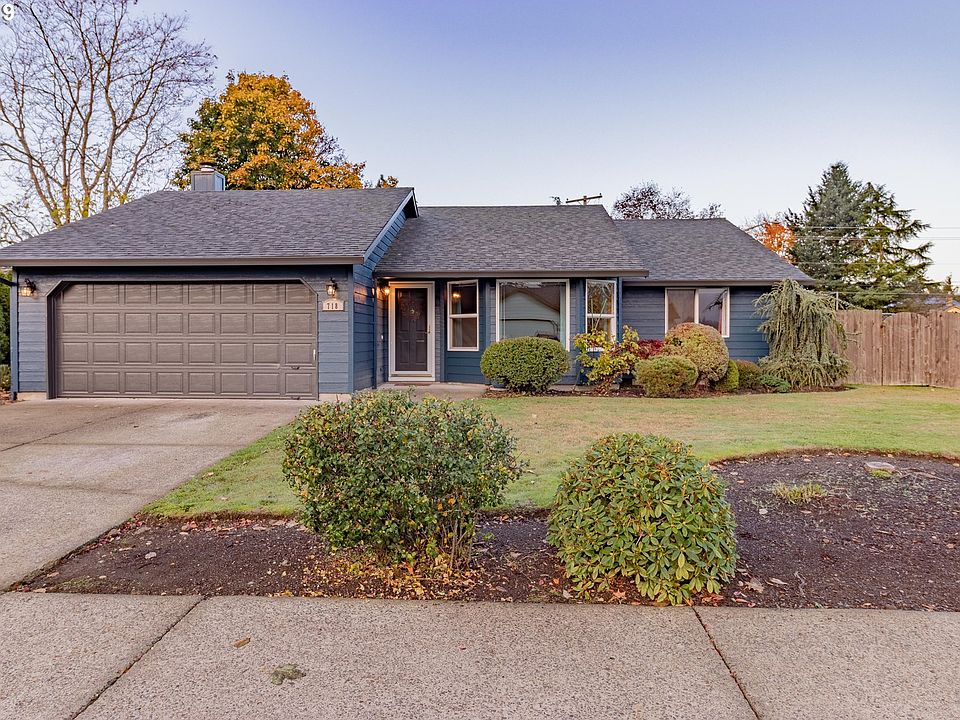 1st image of 718 NE 173rd Ave