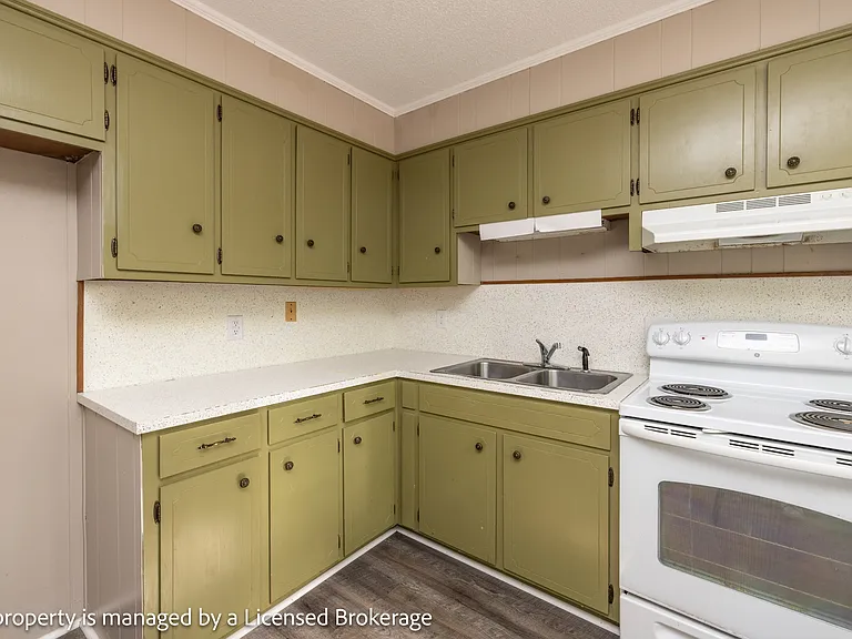 145 Brentwood Dr — Photo 15