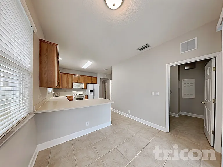 614 Ravenshill Way — Photo 8