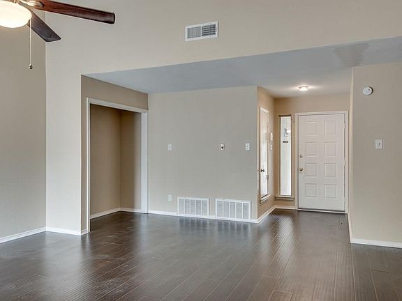 4th image of 3737 Greenstone Dr