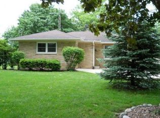 8011 Cooper Rd, Kenosha, WI 53142