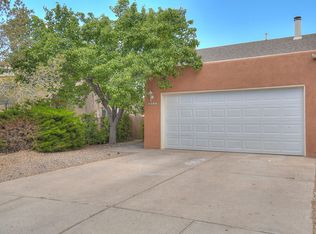 5517 Nordica St NE, Albuquerque, NM 87111