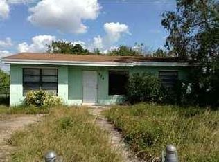 934 NW 3rd St, Florida City, FL 33034