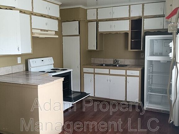 4th image of 307 E Bryce Ave #22