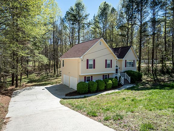 2nd image of 78 Thornbrooke Dr
